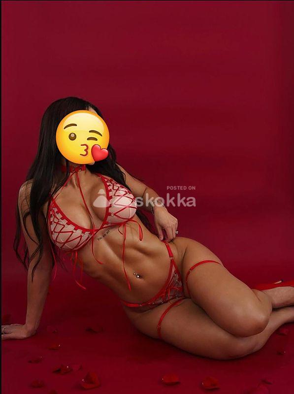 Increible modelo extranjera recien llegada ven a probar la dulzura de esta hermosa damita | Damas de compañía, escorts y sexo en La Paz