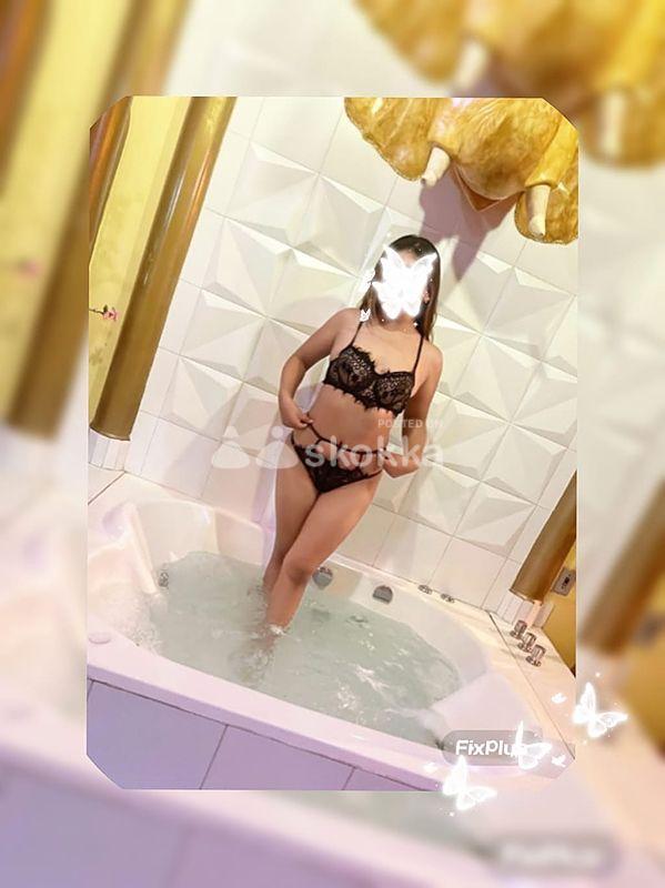 Nueva masajista delgada y complaciente | Damas de compañía, escorts y sexo en Cochabamba