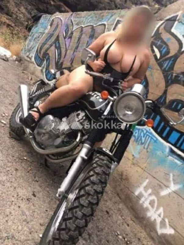 Mikaela tu Rubia Pechugona Dispuesta a satisfacer todas tus Fantasias sexuales trato de Novios completita | Damas de compañía, escorts y sexo en Cochabamba